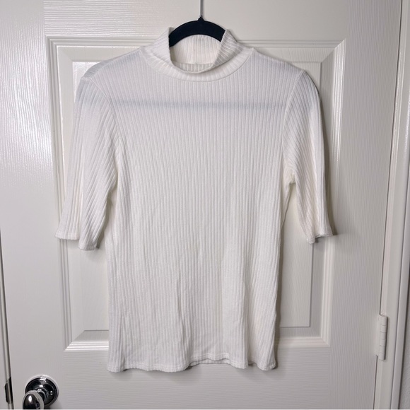 Reformation White Top Ribbed Mock-Neck Size Large - Picture 2 of 9